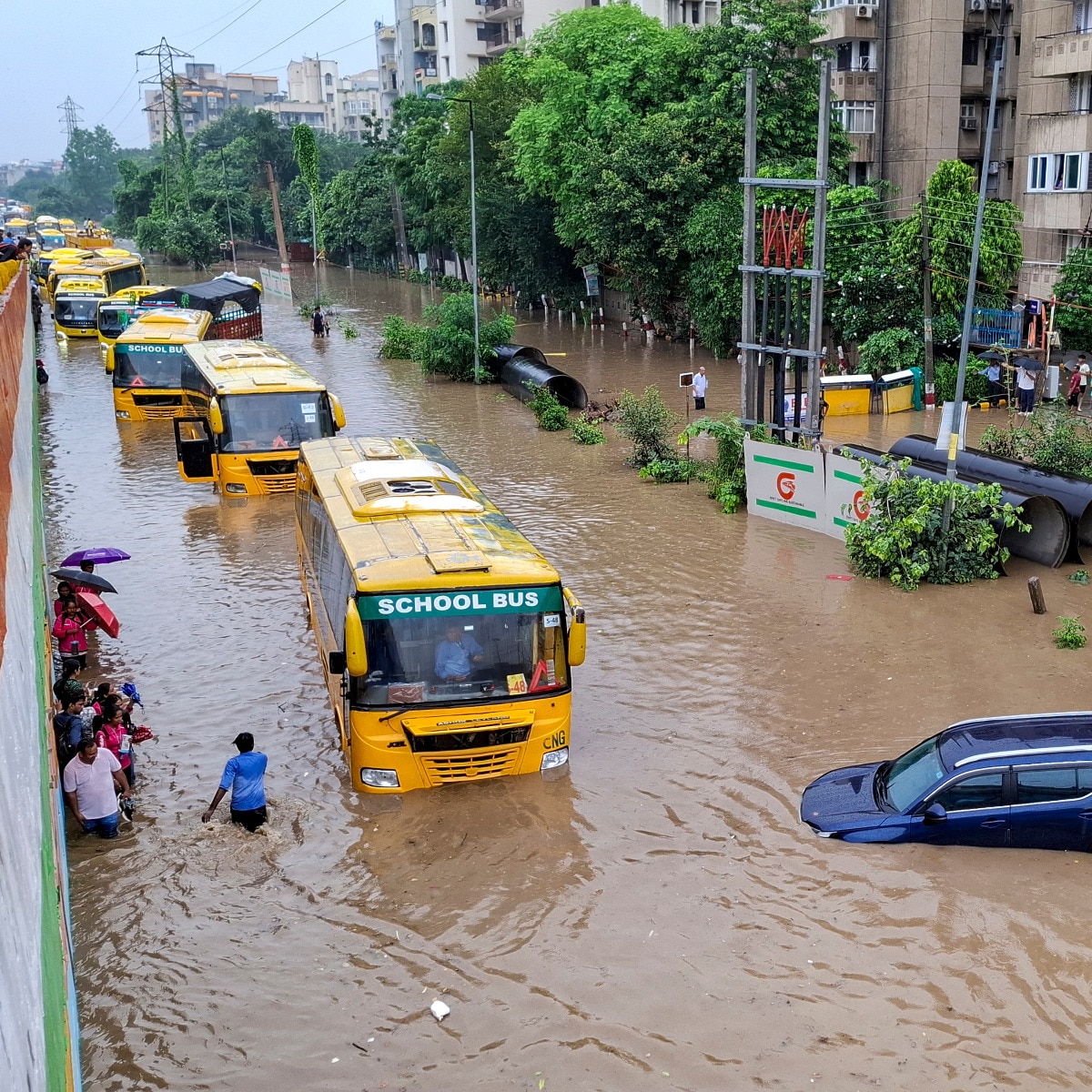 Gurugram better than Delhi? Man explains why he prefers it despite civic woes