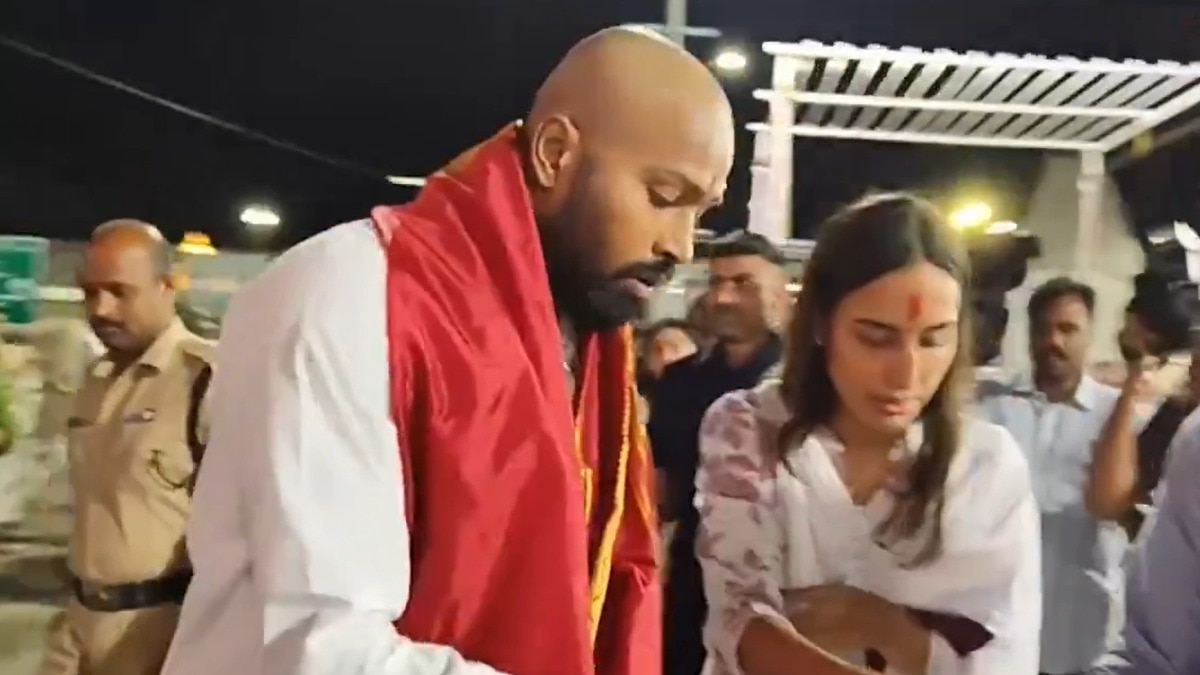 Hardik Pandya Shaves Head, Prays at Venkateswara Temple with Mahieka Sharma