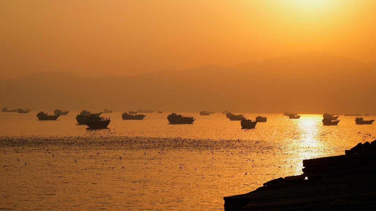 How Hormuz deal with Oman hands Iran unprecedented control over Gulf shipping