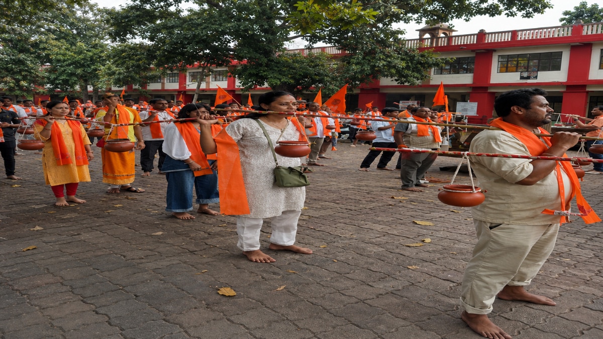IIT Kanpur students and faculty take out Kanwar Yatra and perform Jalabhishek