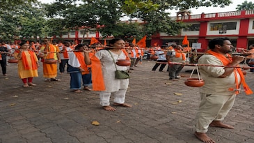 IIT Kanpur students and faculty take out Kanwar Yatra and perform Jalabhishek IIT Kanpur students and faculty take out Kanwar Yatra and perform Jalabhishek