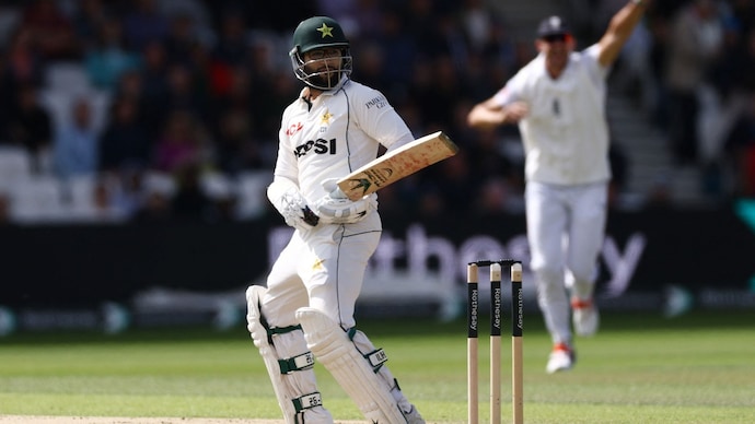 Imam hasn't come out to bat in Lord's (Courtesy: Reuters) Imam-ul-Haq
