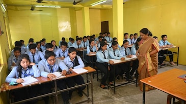 Rajasthan governor urges periodic evaluation of teachers every five years Rajasthan governor urges periodic evaluation of teachers every five years