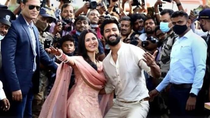 Katrina Kaif and Vicky Kaushal posing with paparazzi after their wedding (Photo: Yogen Shah) Inside Bollywood’s pap economy: Who calls them, how they earn and what celebs hide