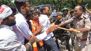Now we too will chase them with sticks: Protesters erupt after Ranchi lathicharge Now we too will chase them with sticks: Protesters erupt after Ranchi lathicharge