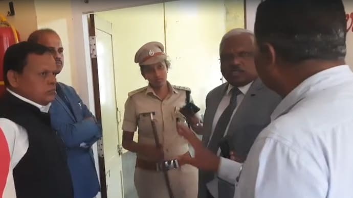 The surprise inspection was done by the Karnataka State Legal Services Authority (KSLSA) at Mandya District Jail and MIMS Hospital. (Photo: India Today)