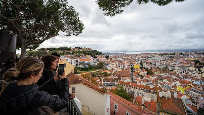 Gatekeeping destination is internet's latest travel dilemma