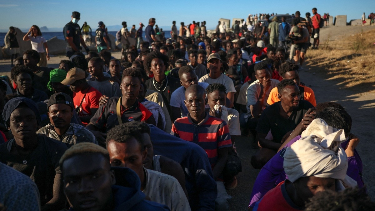 Ceuta on brink as thousands of migrants stay put in tiny Spanish enclave
