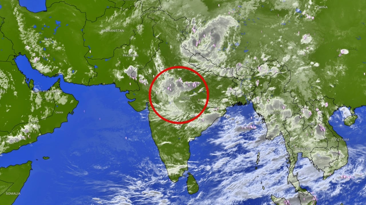 Monsoon rain clouds begin to disappear as El Nino eyes a comeback over India