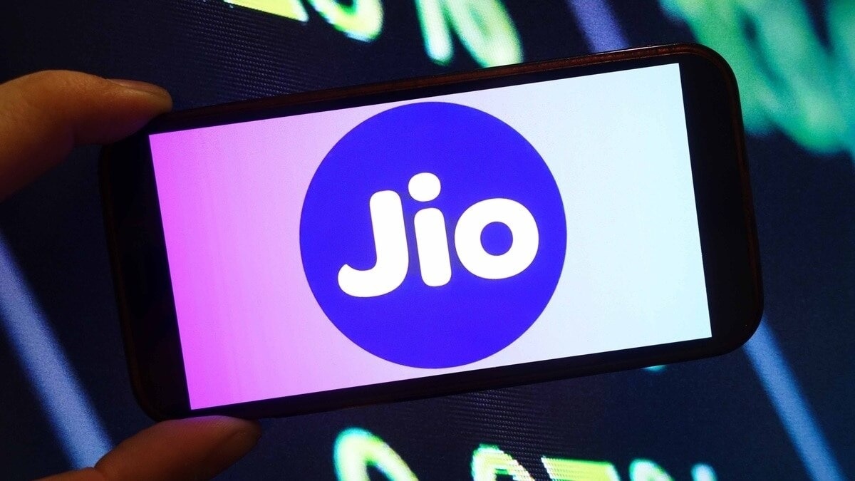 जियो ने स्वतंत्रता दिवस पैक में 100Mbps ब्रॉडबैंड योजना की कीमत में 6,000 रुपये की कटौती की घोषणा की