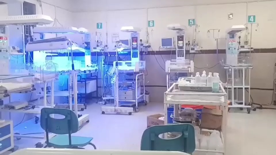 Newborn dies, 3 suffer burns after hospital cradle warmer catches fire