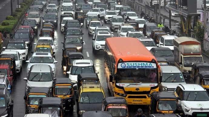 The Maharashtra government had given non-Marathi-speaking auto-rickshaw and taxi drivers time from May 1 to August 15, 2026, to learn Marathi. Marathi now mandatory for Maharashtra cab, auto drivers.
