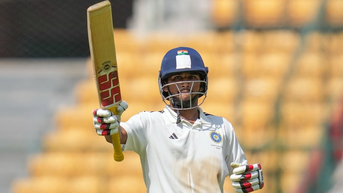 East Zone thrash North East to reach Duleep Trophy semis; West Zone edging close after North fightback