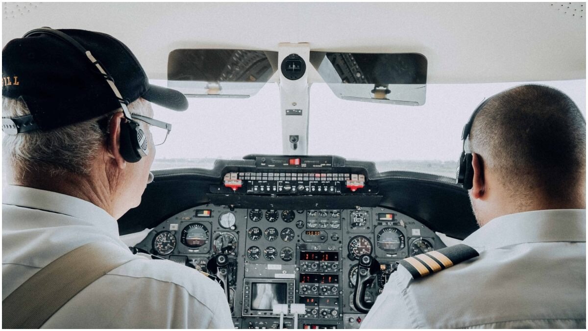 Flight attendants and pilots face highest risk of death from radiation-linked cancers, study finds; aircrew lack federal dose limits