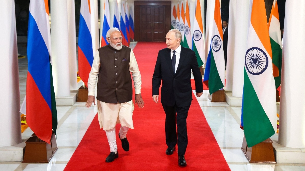 Need to move from endless war to end of war: PM Modi to Putin