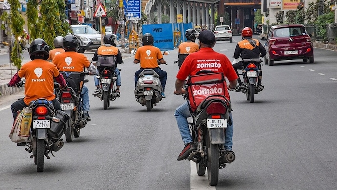 Despite their contributions to sectors such as ride-hailing, food delivery, logistics, and e-commerce, gig workers have historically lacked access to health insurance, retirement benefits, or paid leave.