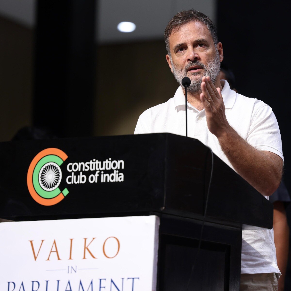 Rahul Gandhi backs states' rights, asks who PM is to 'forgive' students Rahul Gandhi backs states' rights, asks who PM is to 'forgive' students