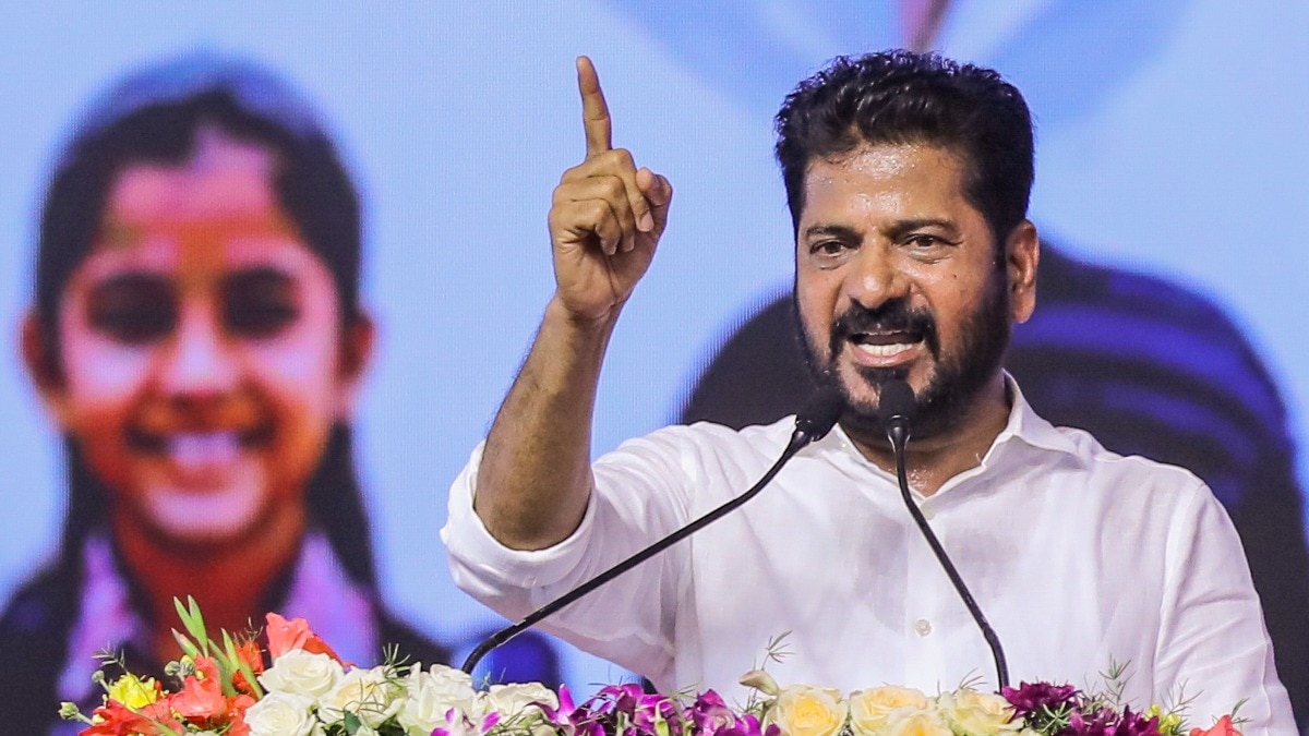 சிறுபான்மையினர் ரஃபேல் விமானத்தை மீண்டும் இணைக்க முடியும், ஆனால் படித்ததை மறந்துவிடுகிறார்கள்: முதல்வர் ரேவந்த் ரெட்டி