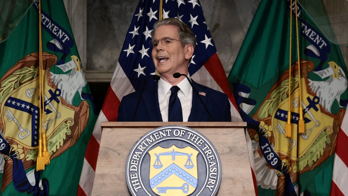 US Issues Warning to Nations to Cut Iran Ties Amid New Sanctions Drive