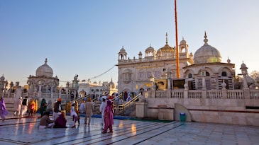 Nanded's Sri Hazur Sahib: The sacred Sikh shrine where Sukhbir Badal was attacked Nanded's Sri Hazur Sahib: The sacred Sikh shrine where Sukhbir Badal was attacked