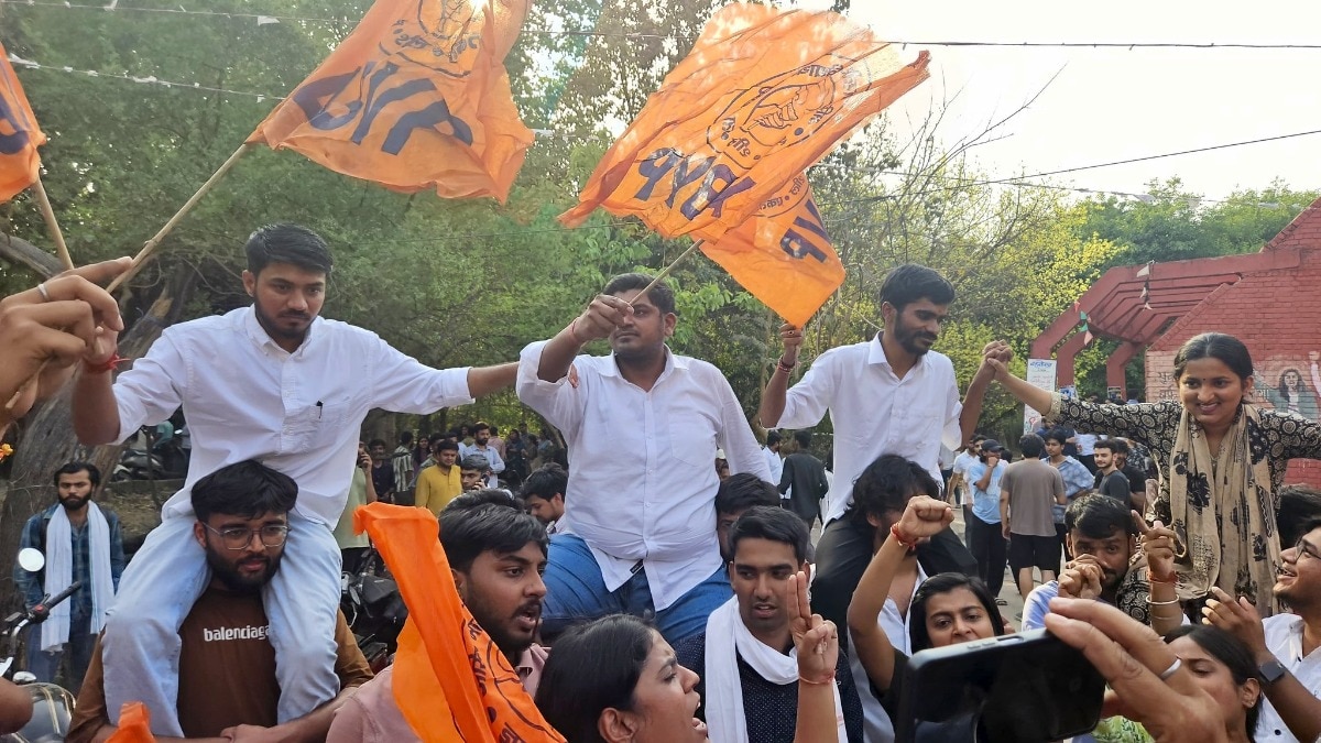 ABVP targets paper leaks in Bihar, 3 opposition states; plans to pitch exam reforms