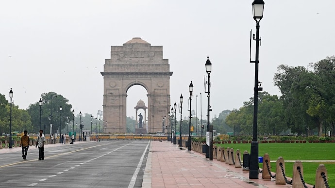 The IMD has also forecast isolated heavy to very heavy rainfall over parts of northeast India, Bihar, eastern Uttar Pradesh, Sub-Himalayan West Bengal and Sikkim through the weekend.