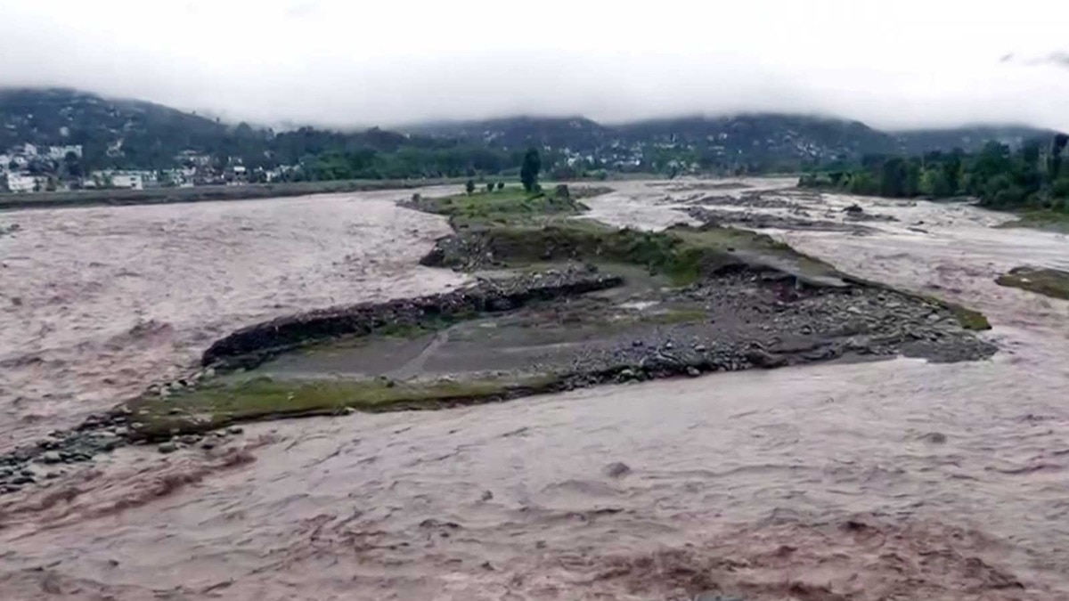 Cloudburst triggers flash floods in Kishtwar, schools shut across Chenab Valley