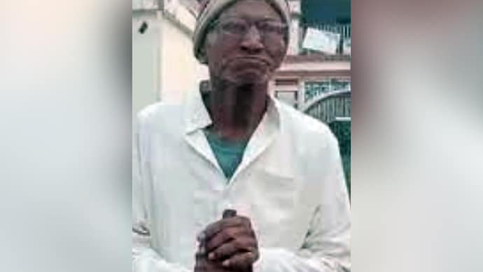 The Supreme Court on Friday freed 105-year-old murder convict Rasik Chandra Mondal. The Supreme Court on Friday freed 105-year-old murder convict Rasik Chandra Mondal.