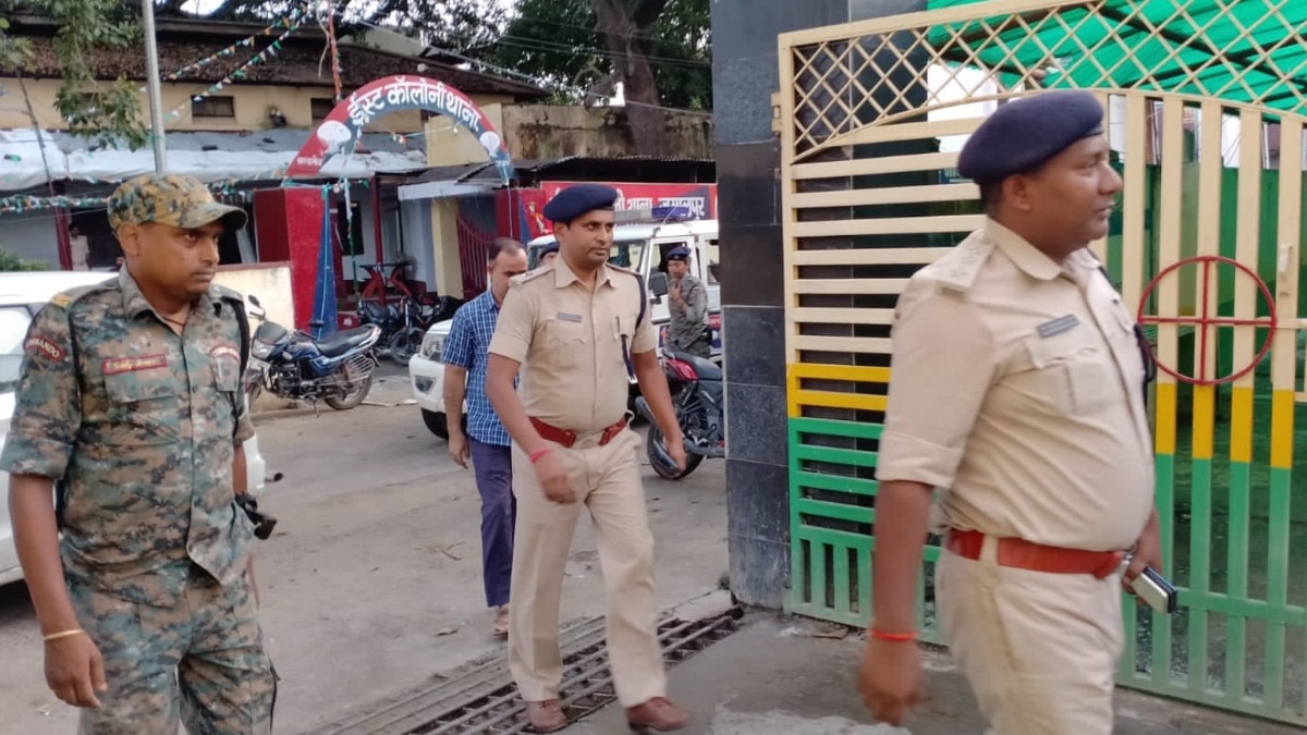 Transgender constable found hanging in barracks bathroom in Bihar's Munger; police probe whether it was suicide or other factors