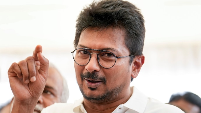 udhaynidhi stalin dmk trisha vijay remark sasikala aiadmk eps edappadi k palaniswami