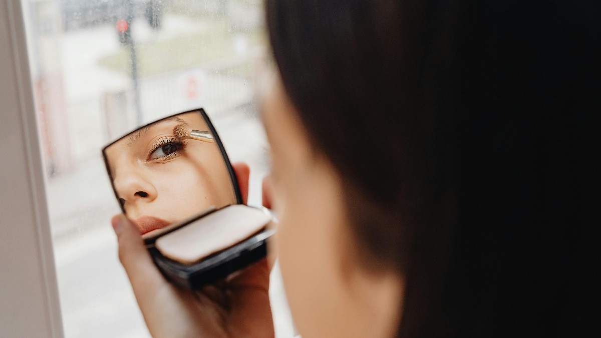 1 in 4 consumers had an allergic reaction to cosmetics, localcircles survey finds