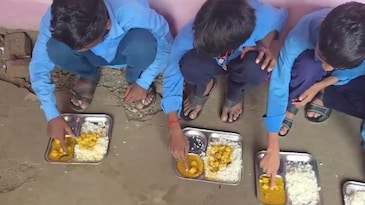 Worms found in school midday meals in Bihar, Education Department orders probe Worms found in school midday meals in Bihar, Education Department orders probe