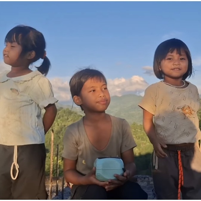 3 sisters from Arunachal sing Ek Tu Hi Yaar Mera, their adorable rendition goes viral