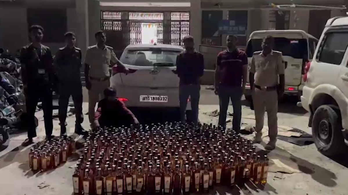 574 litres of liquor seized from boat in dry Bihar; smuggler arrested