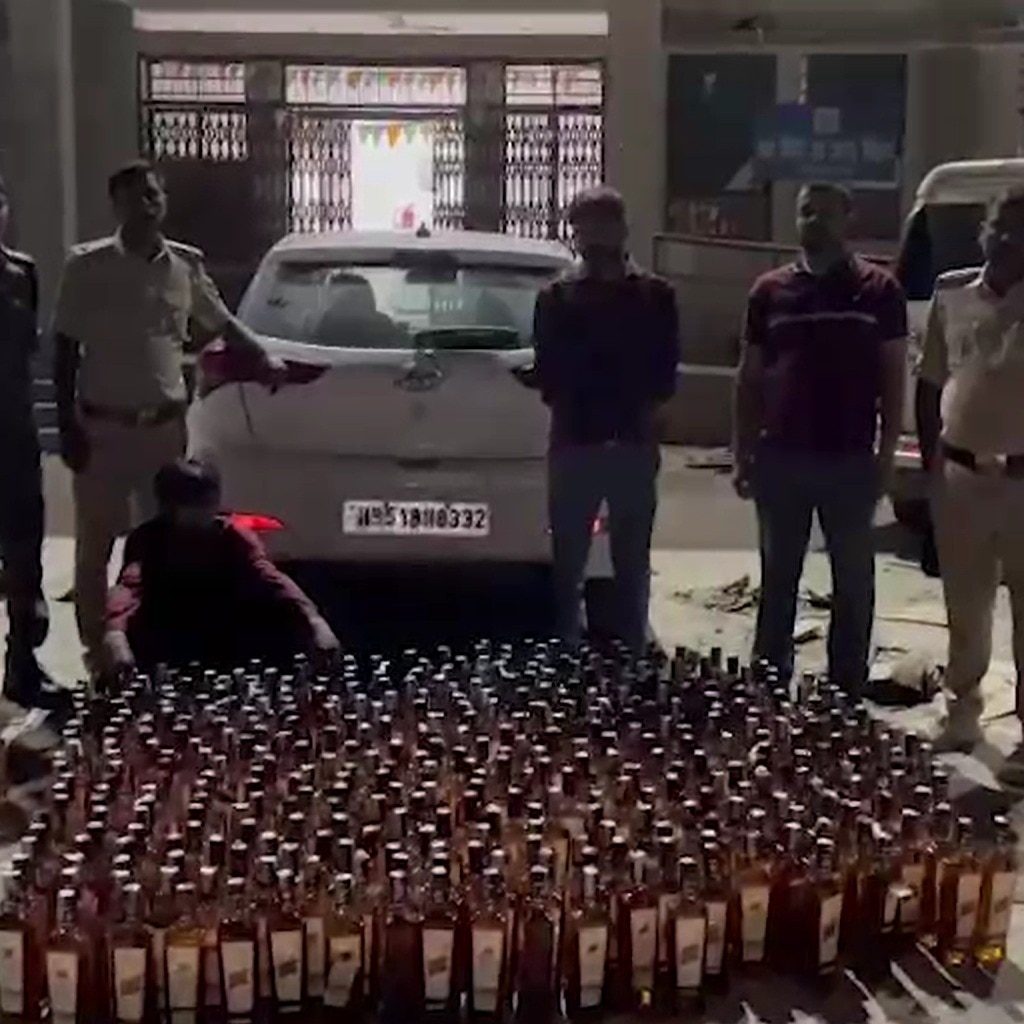 574 litres of liquor seized from boat in dry Bihar; smuggler arrested