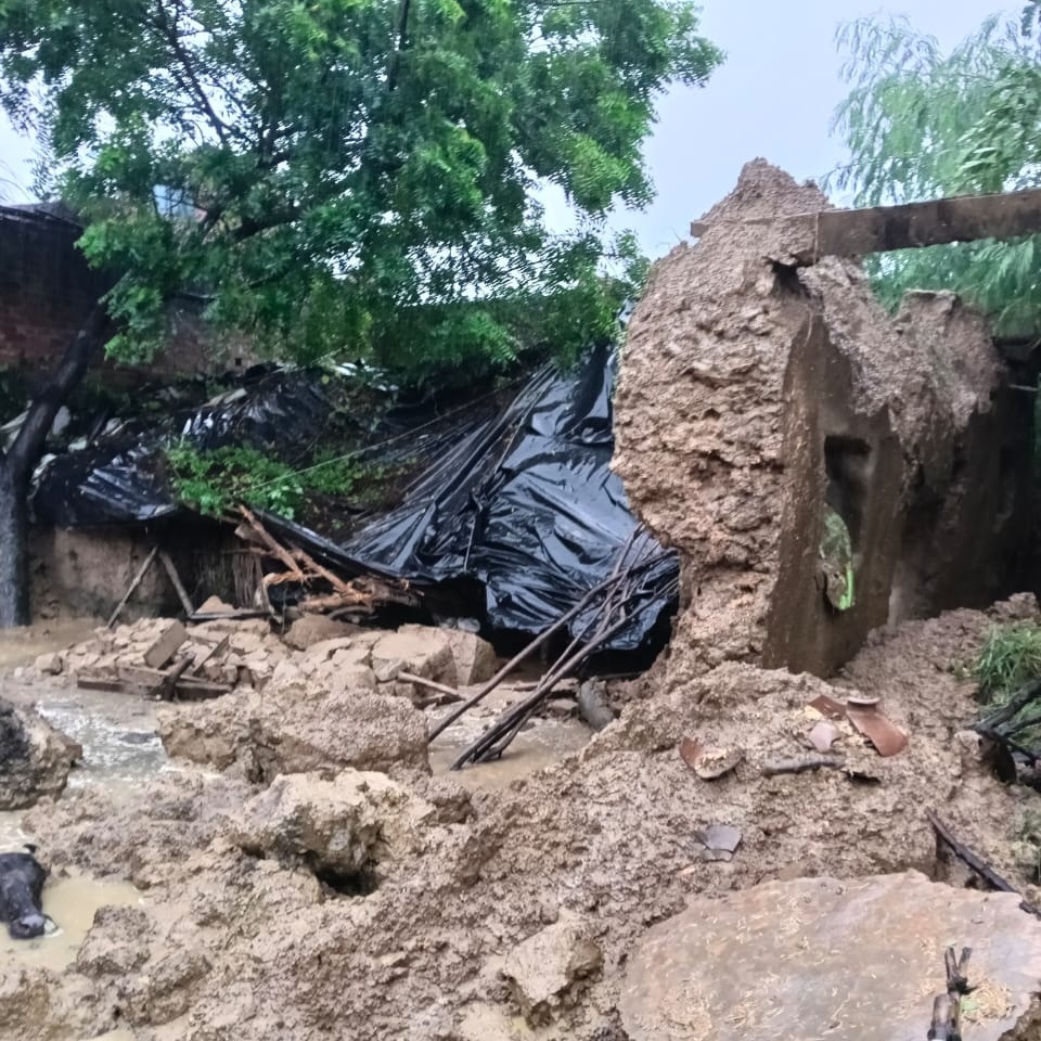 8 dead, 330 houses damaged as heavy rain batters UP's Hardoi