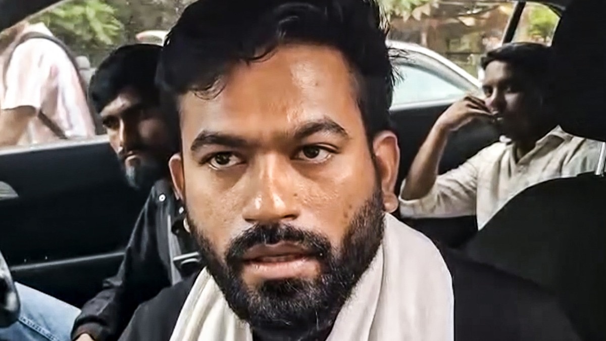 I resign as Madhya Pradesh CM: Abhijeet Dipke's jibe at govt after being heckled