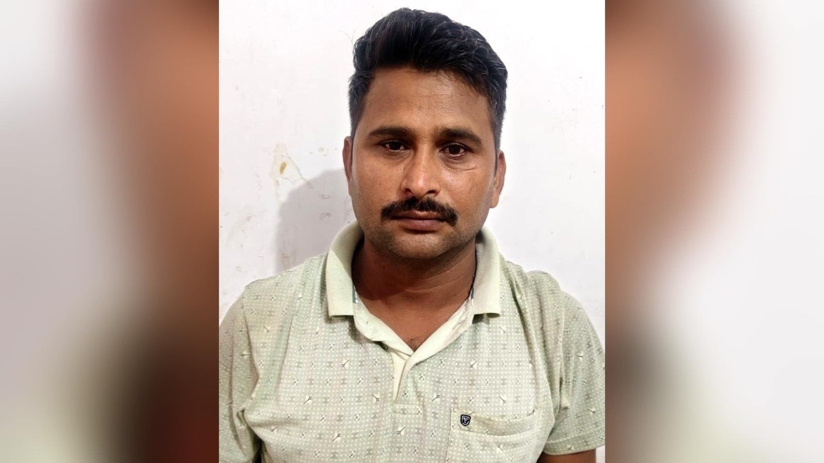 Man arrested by UP STF in Agra for duping jobseekers on promise of govt jobs
