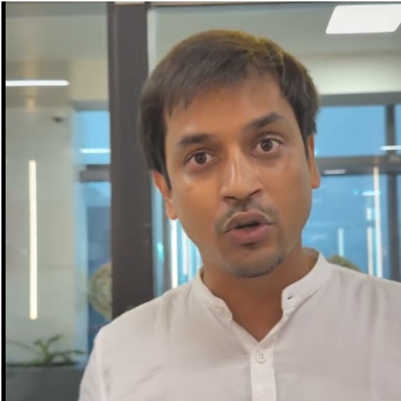 Social worker slams Air India Express over boarding denial. Airline cites 25-min rule