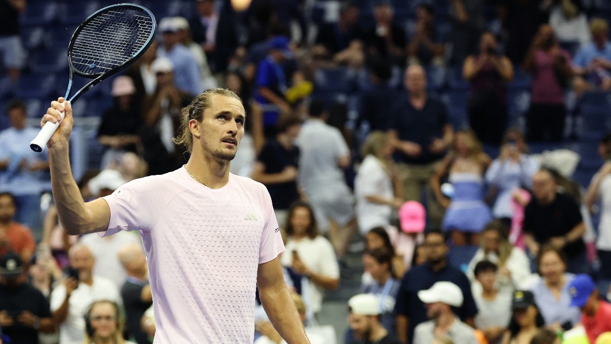 Alexander Zverev overcomes Tabilo wobble to reach fourth round