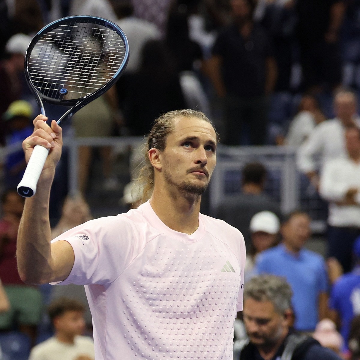 Zverev storms into quarter-finals with straight-sets win over Darderi