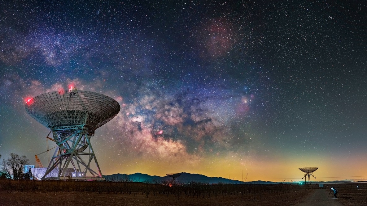Researchers identified rapidly repeating bursts as well as persistent radio emission at frequencies ranging from 0.85 to 3.5 gigahertz. (Photo: Getty) Alien radio signal