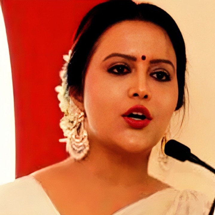 Amruta Fadnavis invites 'brother' Manoj Jarange to home for meal amid his fast