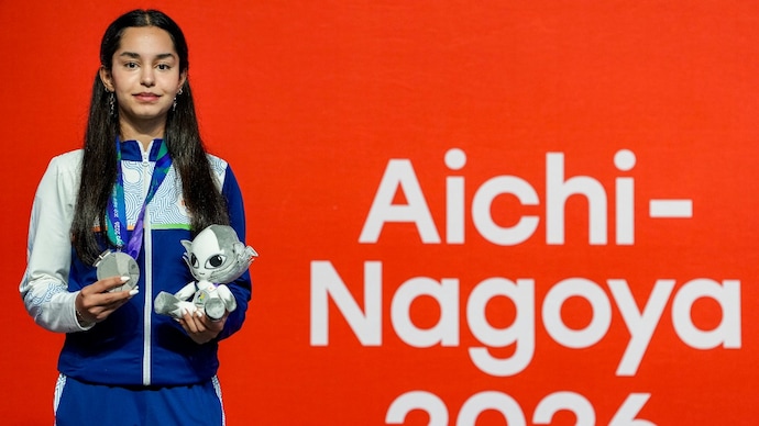 Anahat Singh won silver in squash at the Asian Games. Courtesy: PTI Anahat Singh