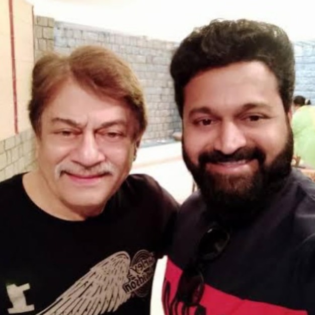 Rishab Shetty recalls childhood in moving tribute to Anant Nag after Dadasaheb win