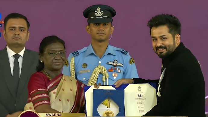 Director Aditya Suhas Jambhale’s Article 370 follows covert operations before Article 370's abrogation. (Credit: DD National) Article 370 wins Best Feature Film at 72nd National Film Awards in Ekta Nagar