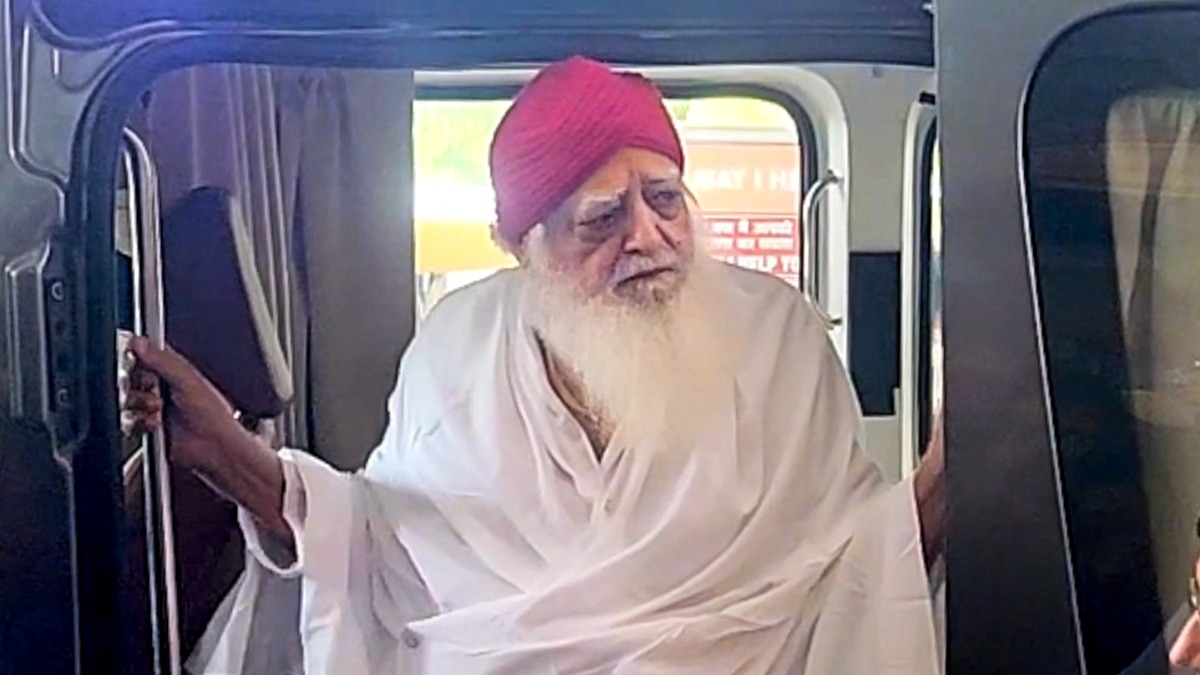 Asaram Bapu's interim bail to meet ailing wife rejected, court allows video call