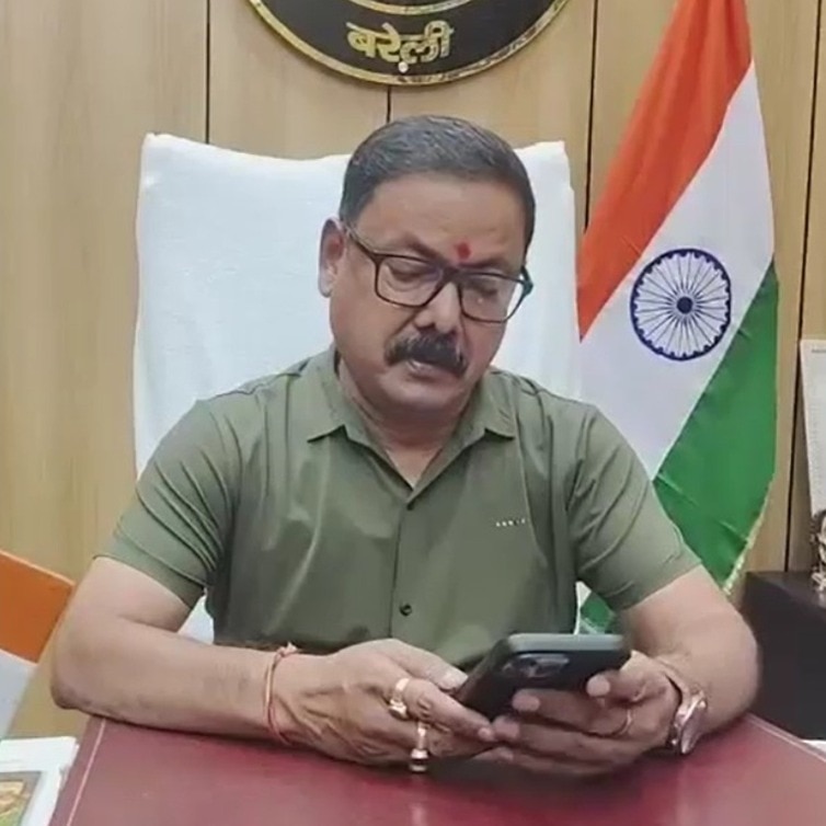 Bareilly Collector's Jr Assistant fails Hindi typing test thrice, demoted as peon