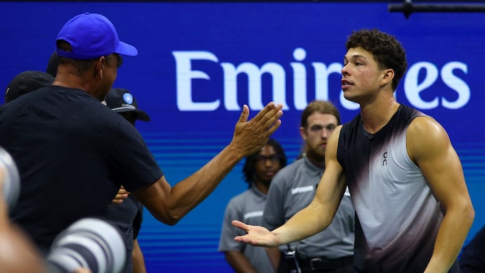Shelton celebrated his semi final win vs Frances Tiafoe with his father. (Photo: Reuters) Ben Shelton, US Open 2026, New York