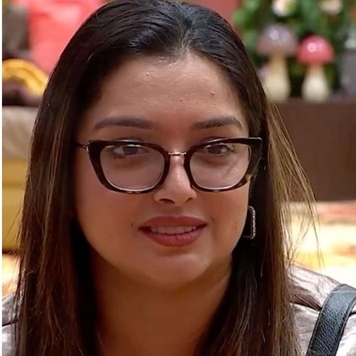 Nirahua is convincing me to marry someone: BB 20's Aamrapali on dating rumours